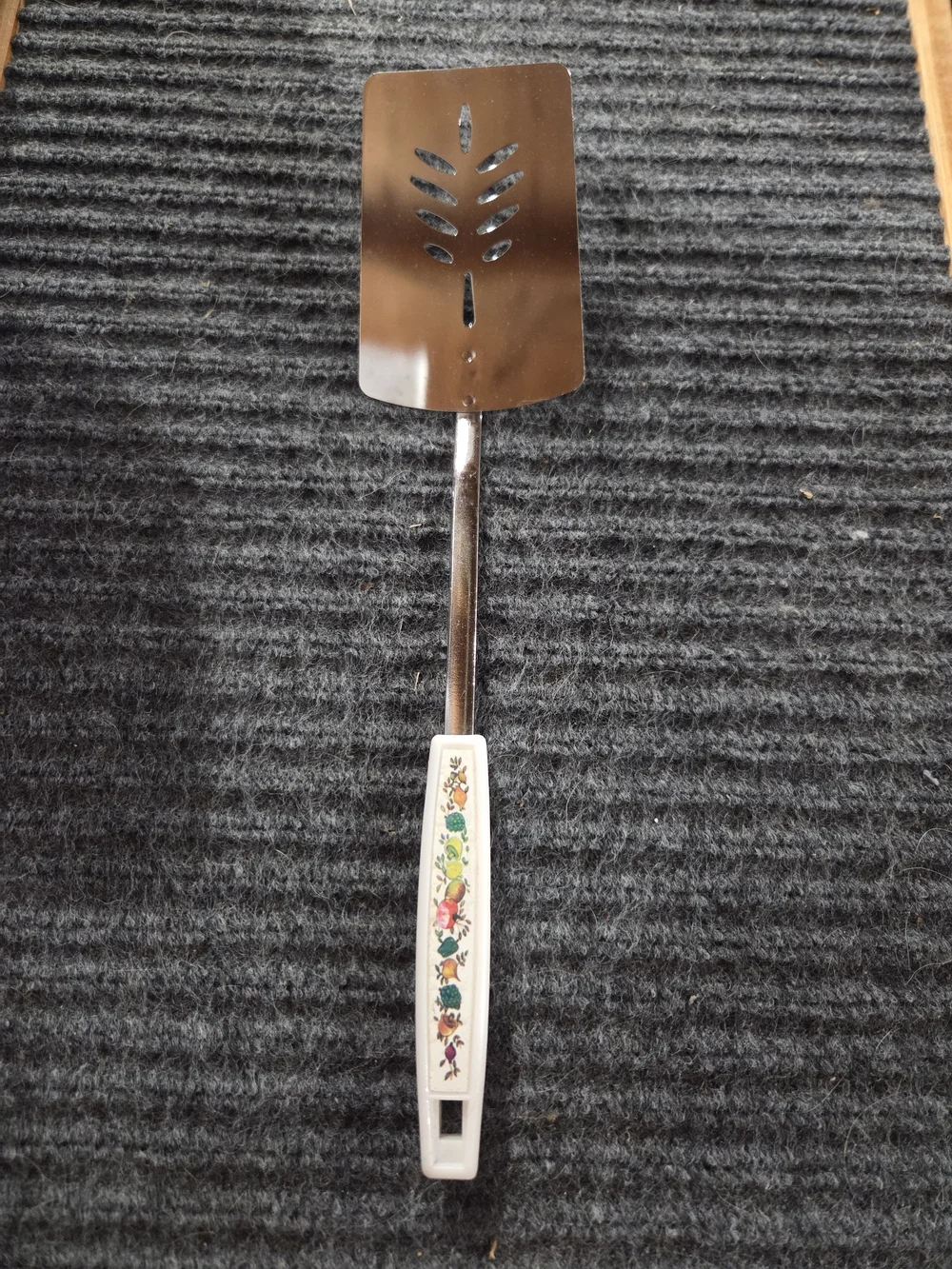 Vintage Slotted Turner with Vegtable Motif. Made In Korea